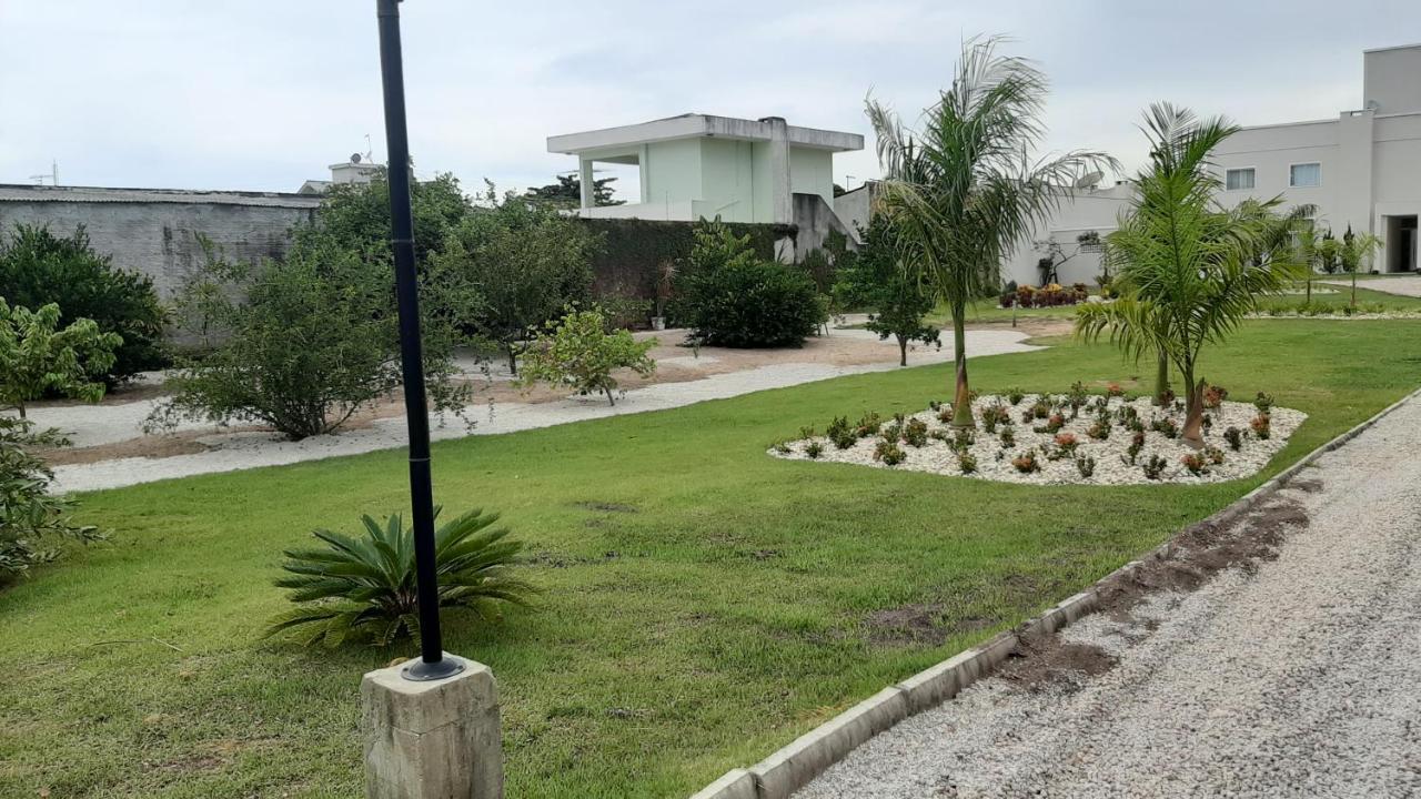 Excelente Sobrado Confortavel No Centro De Tijucas Proximo As Praias Exterior foto