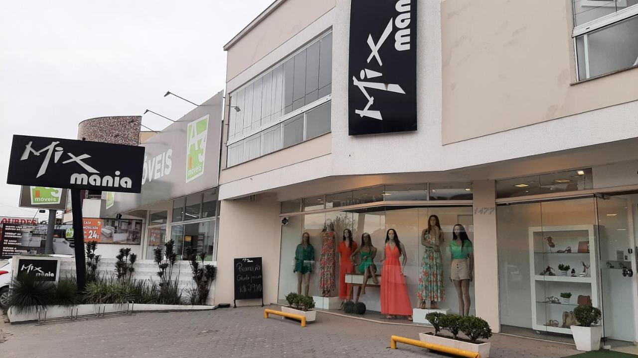 Excelente Sobrado Confortavel No Centro De Tijucas Proximo As Praias Exterior foto